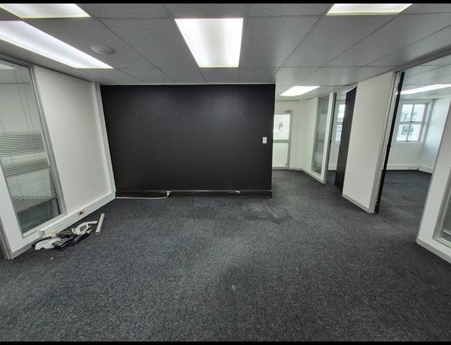 143M² OFFICE TO LET IN MORNINGSIDE